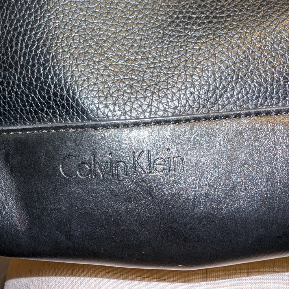 Calvin Klein Black Pebble Leather Textured Messenger Crossbody Bag Purse - Picture 2 of 14